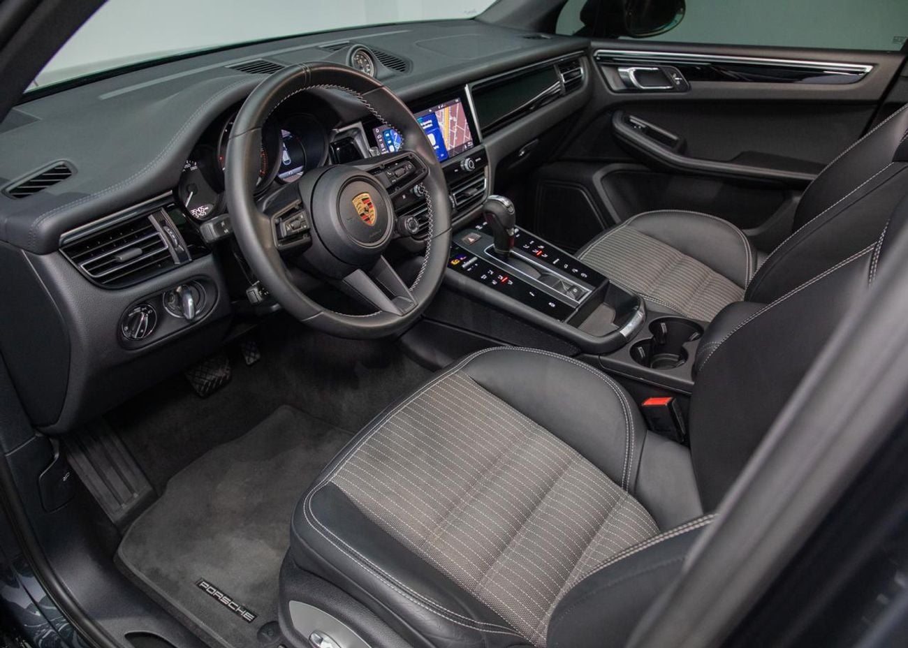 Porsche Macan STD