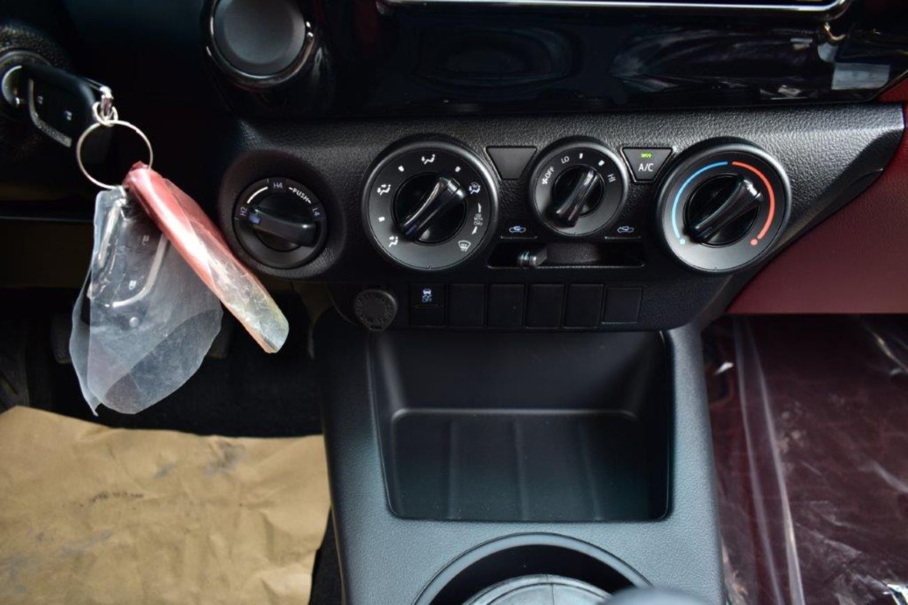 Toyota Hilux 2025 TOYOTA HILUX DOUBLE CAB PICKUP DLX-G 2.4L DIESEL 4WD 5 SEATER MANUAL TRANSMISSION