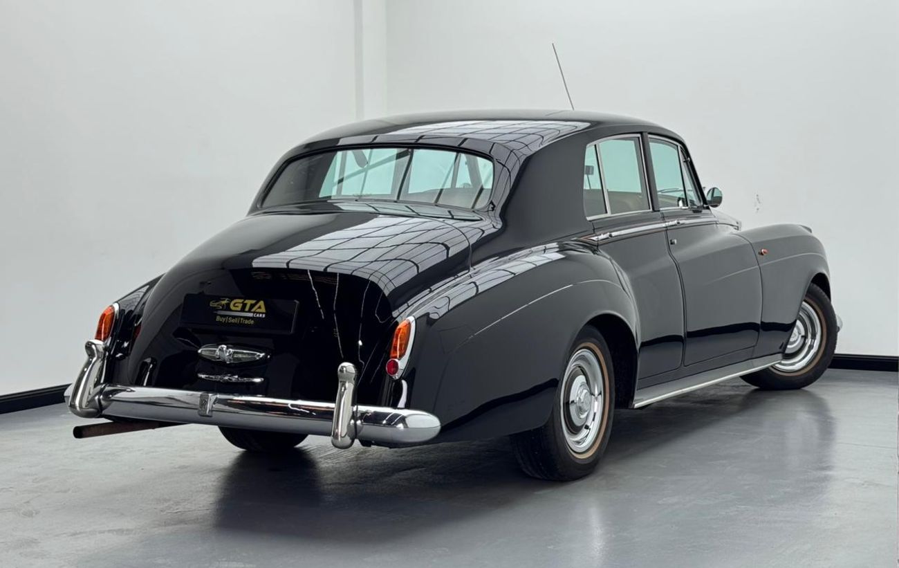 رولز رويس سلفر كلاود 1965 Rolls-Royce Silver Cloud II, Immaculate Classic with Extremely Low Mileage,