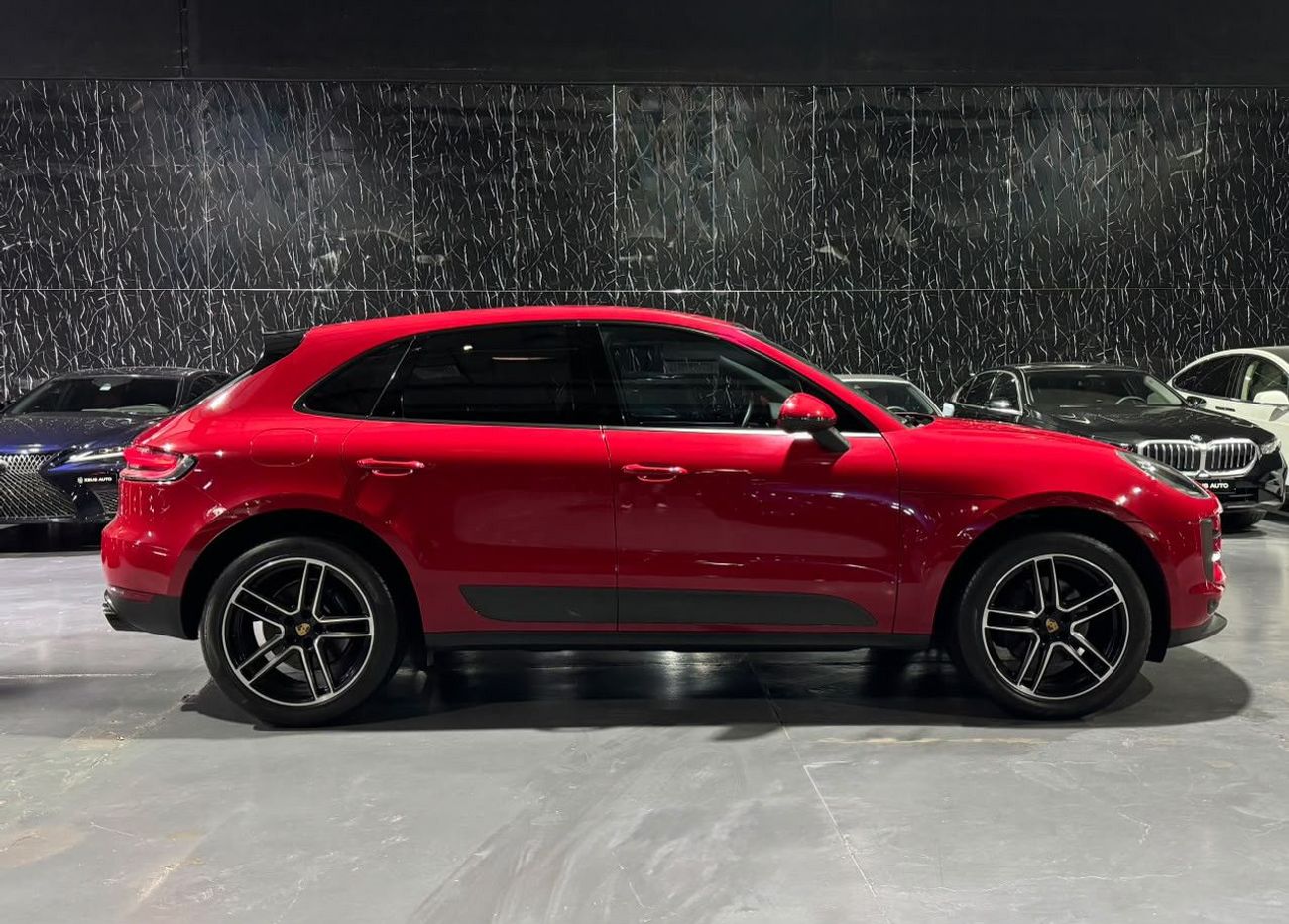 Porsche Macan STANDARD, миниатюра 7