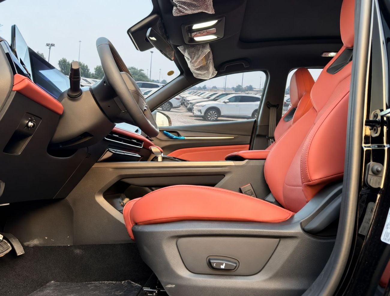 تشنجان x5 بلس  ECTB - 10. شانجان X5 بلس - 1.5 لتر بنزين أوتوماتيكي تيربو - أسود مع برتقالي