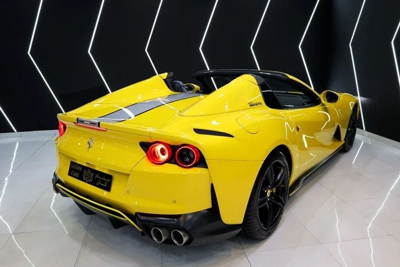 Ferrari 812 2023 Ferrari 812 GTS, Passenger Display, Carbon Interior, Dealer Warranty + Service!!