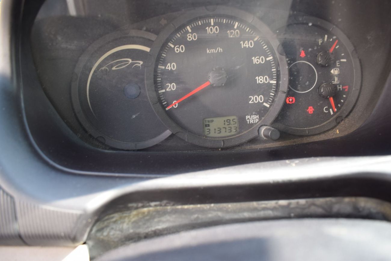 Mitsubishi L200 Mitsubishi L200 Std 2.4L Double Cab Utility, model:2012