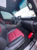 تويوتا لاند كروزر 2022 Model VXR Twin Turbo Full Option Red and Black interior New Arrival Very Clean And Perfect Cond