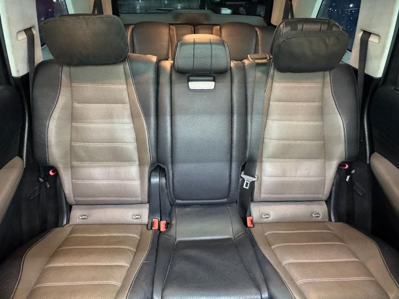 Mercedes Benz GLS580 STD 2020 Mercedes-Benz GLS 580 4MATIC GCC