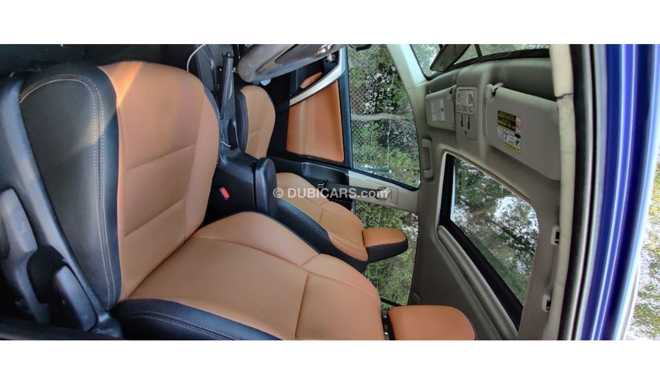 Toyota RAV4 2014 Toyota Full options XLE 4 cylinders American specs