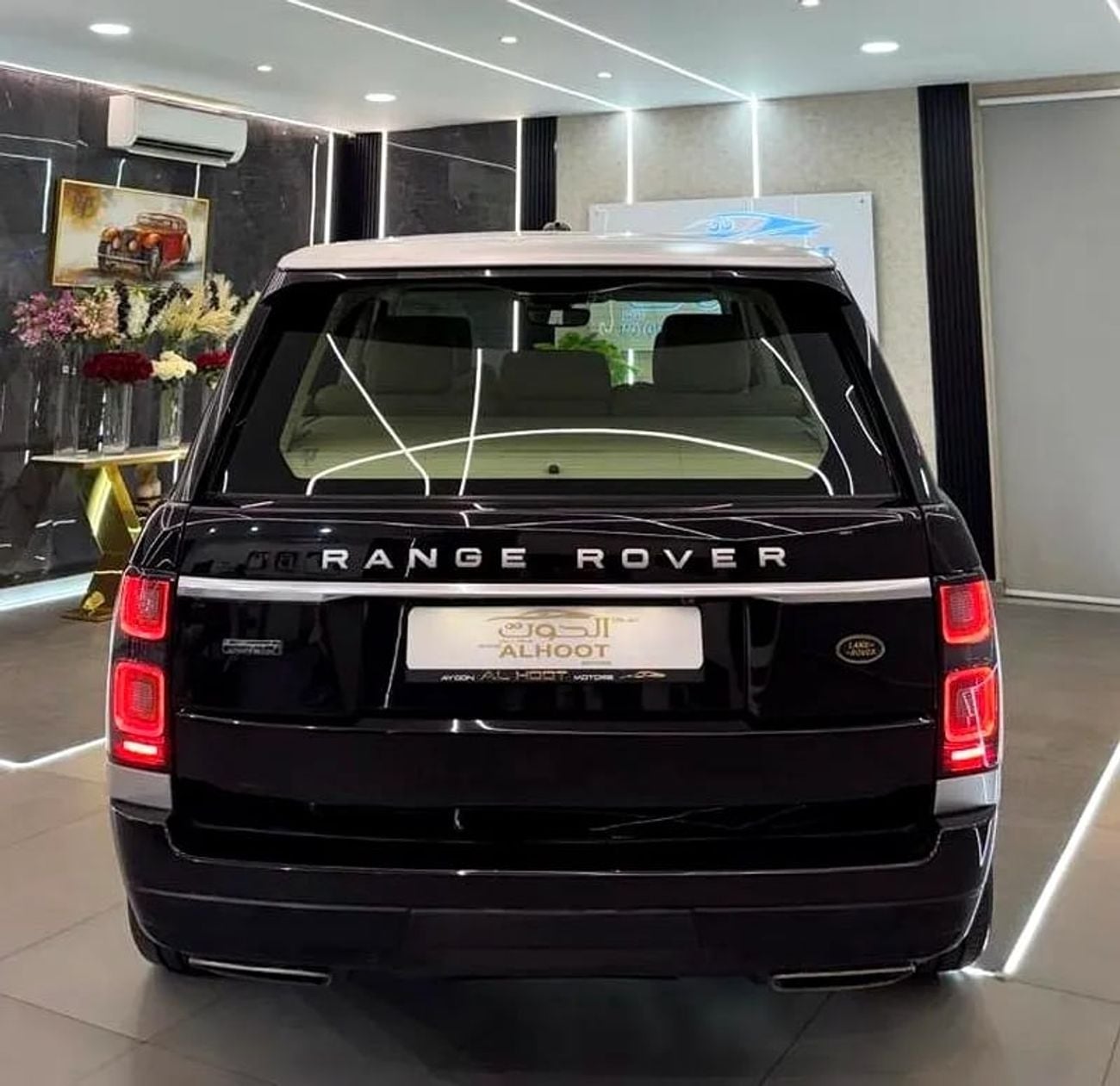 Land Rover Range Rover VOGUE SE SUPERCHARGED RR VOGUE V8 || FACELIFT || GCC || FULLY LOADED || SCREENS || CONDITION