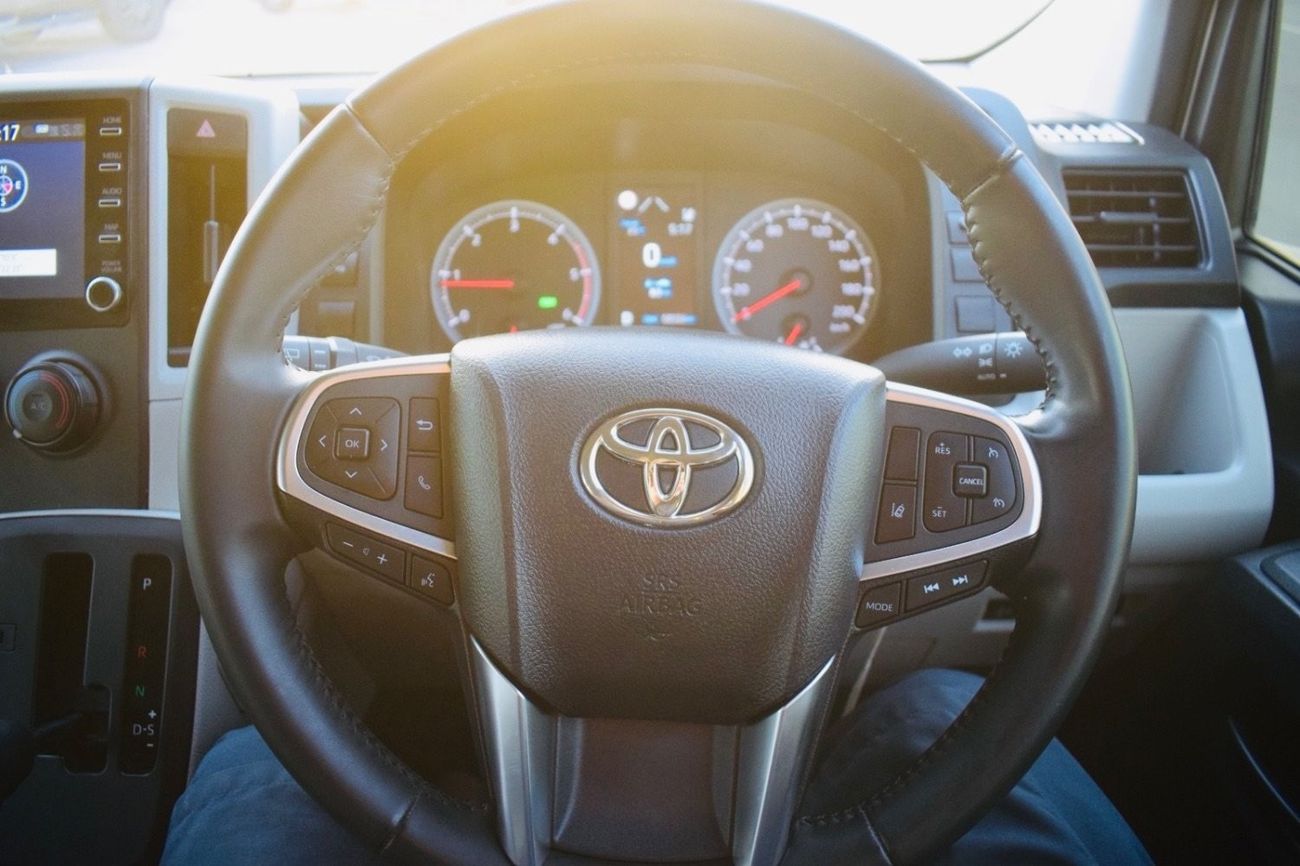 تويوتا هاياس Toyota hiace 2021 diesel 2.8 RHD