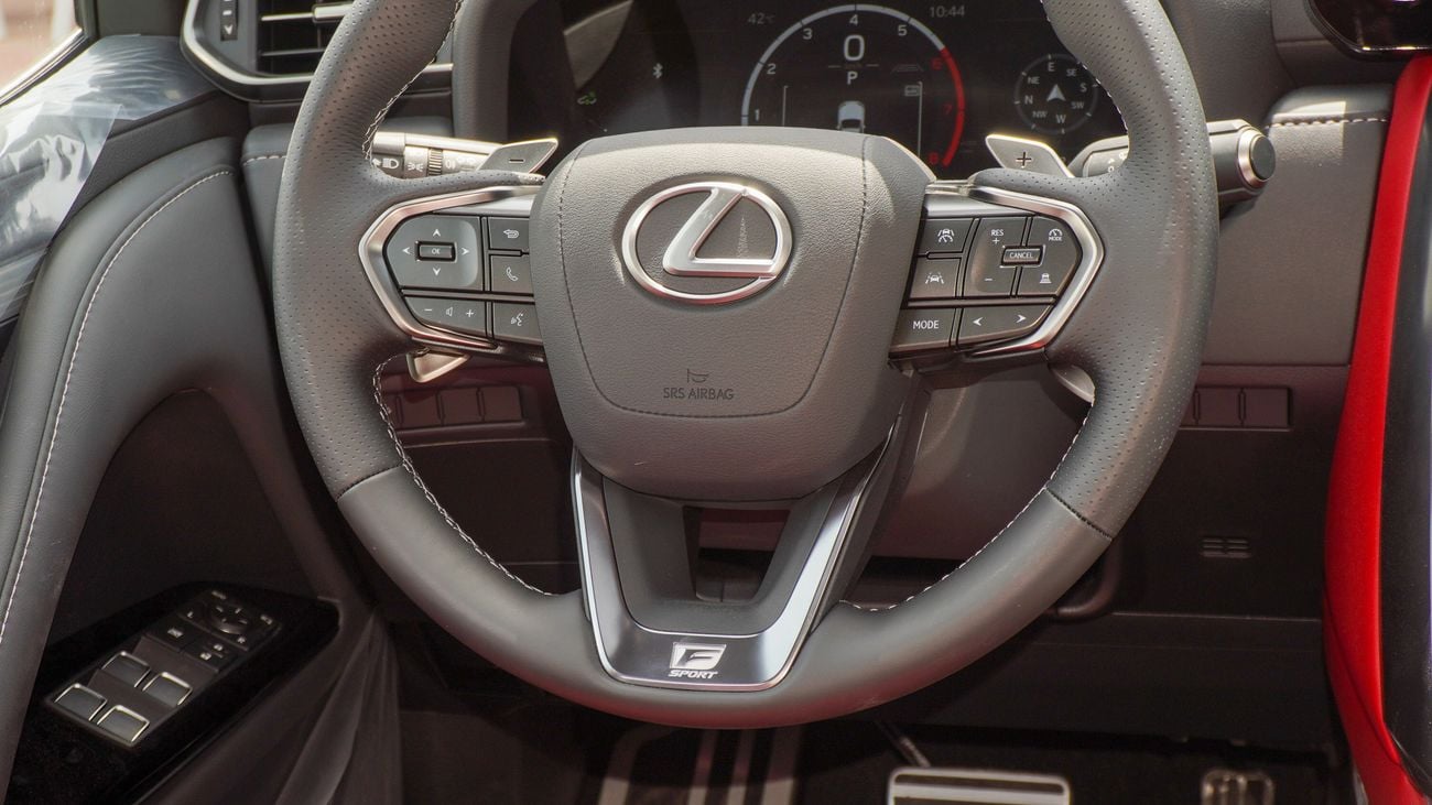 Lexus LX 600 FSport 3.5L V6  5 Seats