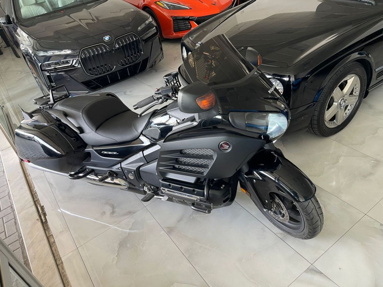 هوندا جولدوينغ F6B 1,800 CC from Japan. Full service in Dubai