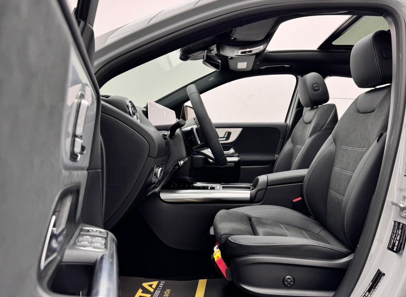 مرسيدس بنز GLA 200 2026 Mercedes-Benz GLA 200 AMG Night Package, 2030 Mercedes Warranty, GCC