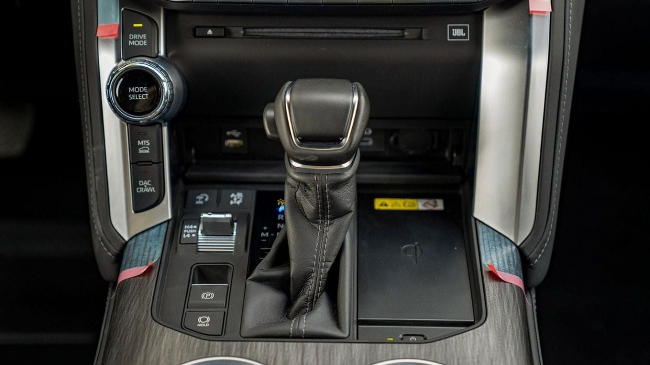 Toyota Land Cruiser GR SPORT 3.3D AT MY2023 – BLACK