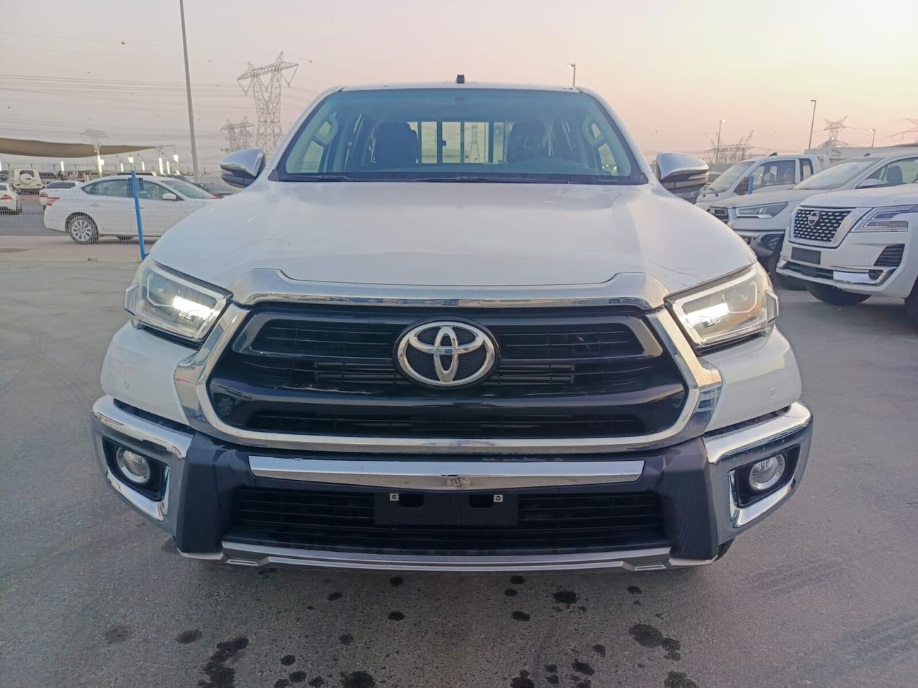 تويوتا هيلوكس Toyota Hilux 2.8L Diesel GLXS SR5, DC, AT, 4x4