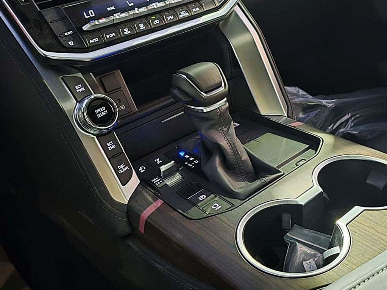 Toyota Land Cruiser Toyota Land Cruiser GXR 4.0L petrol 2025 black color