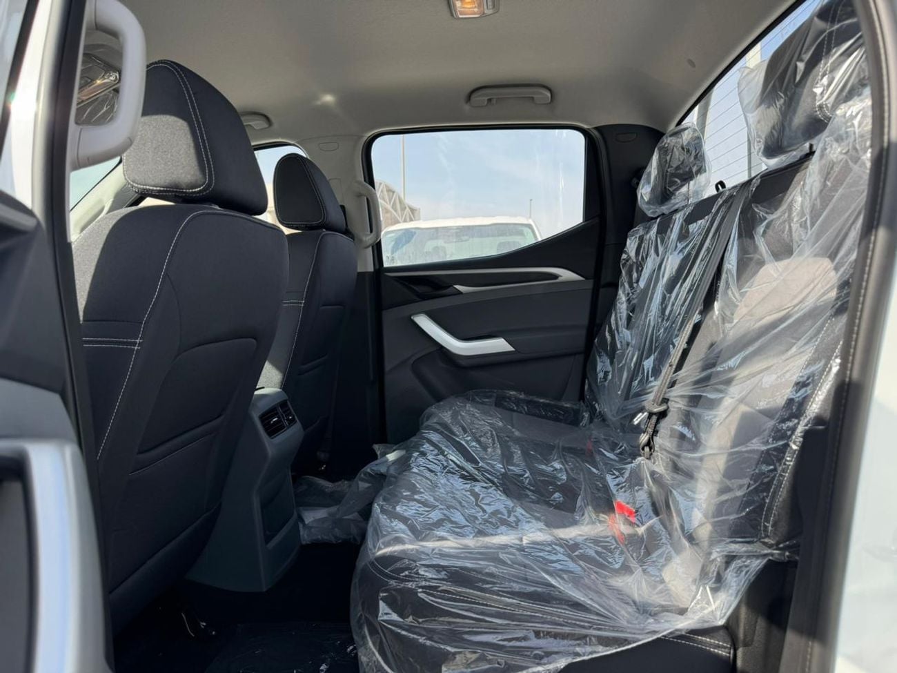 أم جي T60 T60 2.4L Petrol Manual DC 4WD 2025 Export Price @ 47,700 AED