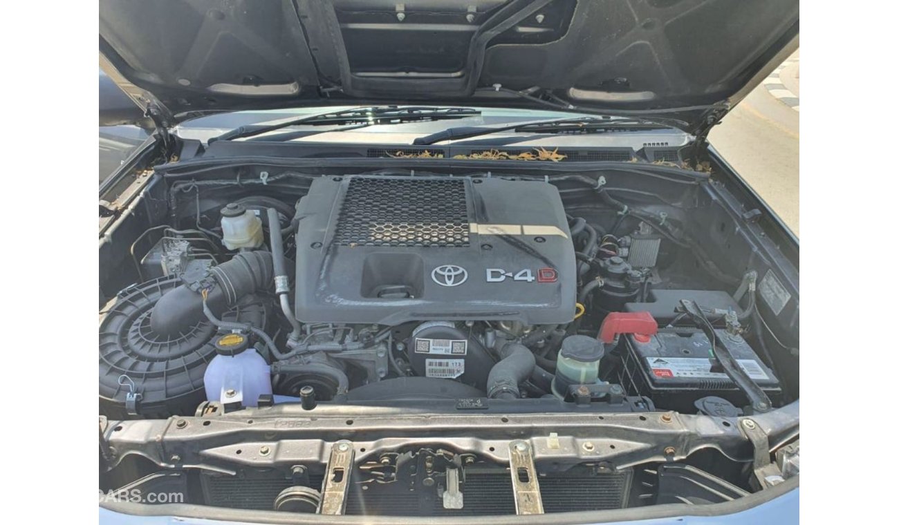 Toyota Hilux DIESEL 3.0 L . Automatic Gear , Low Millage Clean Car