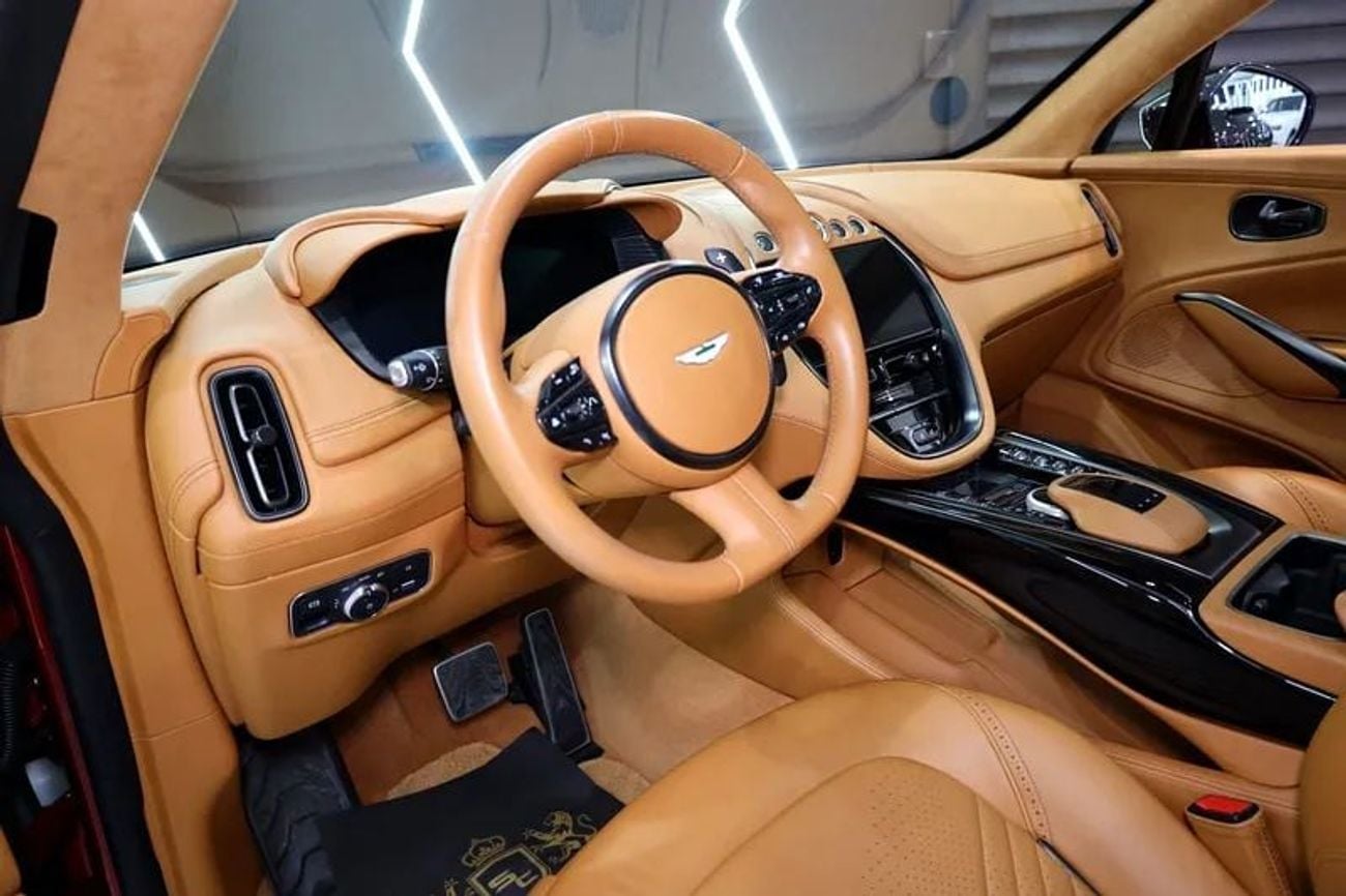 Aston Martin DBX STD 2021 Aston Martin DBX 550, Panoramic Roof, Very Low KM, GCC Specs!!