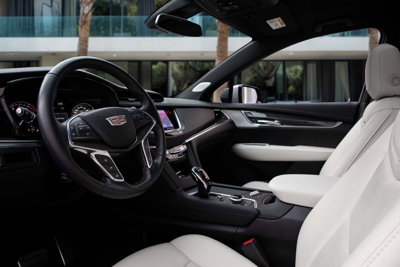 Cadillac XT5 XT5 | 3,134 P.M | 0% Downpayment | Agency Warranty + Service!