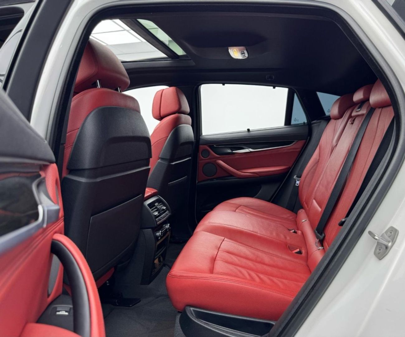 BMW X6 35i M Sport 3.0L 2018 BMW X6 xDrive35i M-Kit, Warranty, Service History, Excellent Condition, GCC