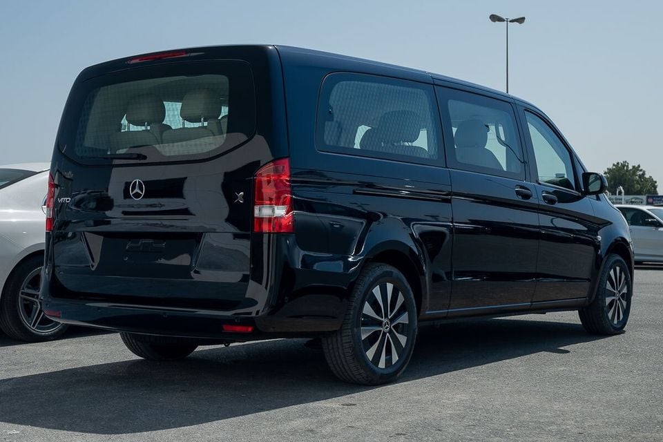  New Mercedes-Benz Vito Business Edition 2.0L Petrol 2024 2024 for sale 