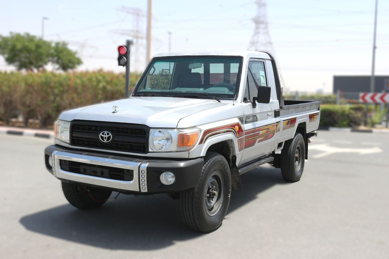 تويوتا لاند كروزر بيك آب TOYOTA LAND CRUISER PICKUP 2010 DIESEL MANUAL GEAR GULF SPACE 4X4