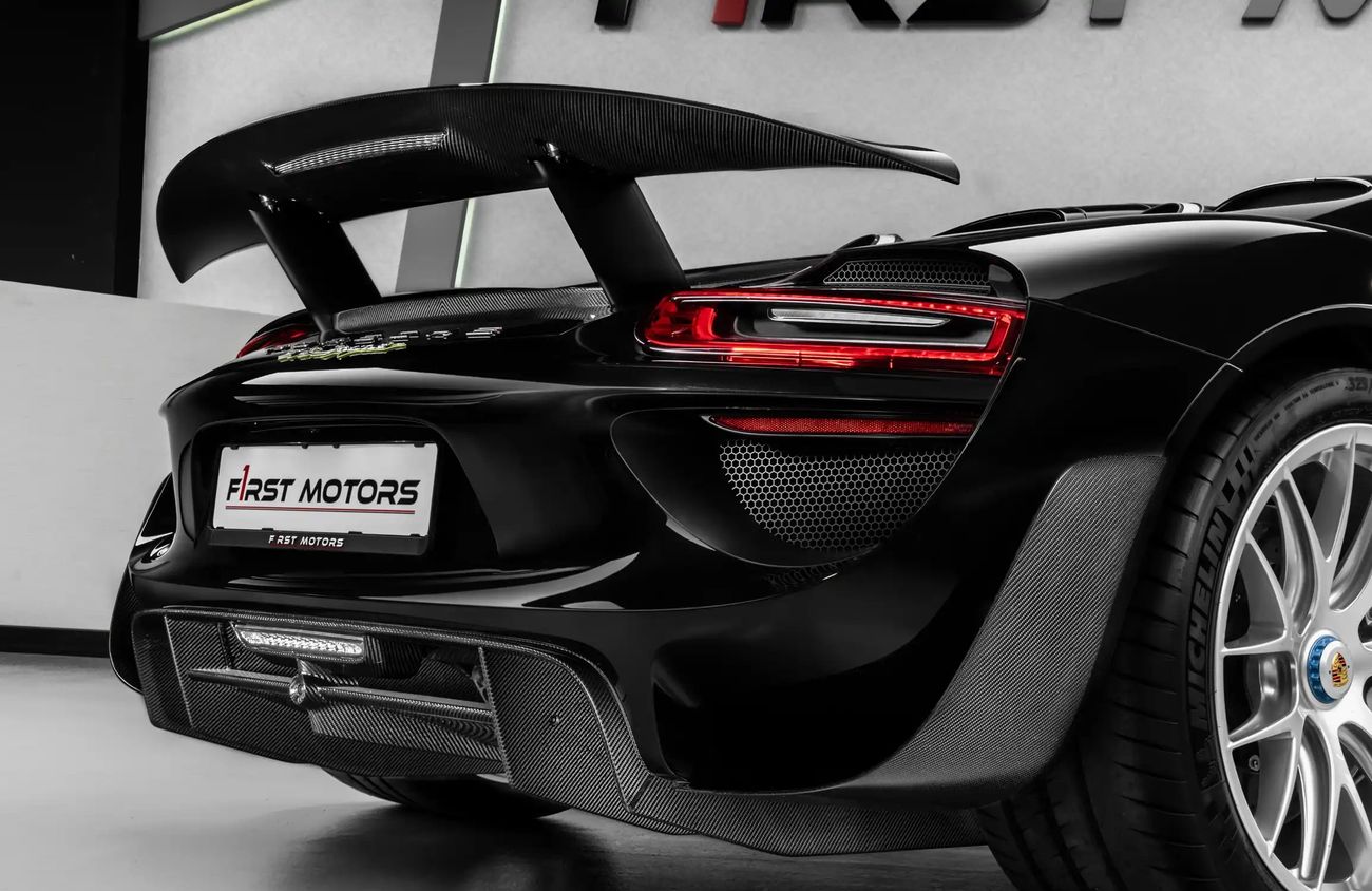 Porsche 918 Spyder 4.6L V8 N/A Engine + eMotor