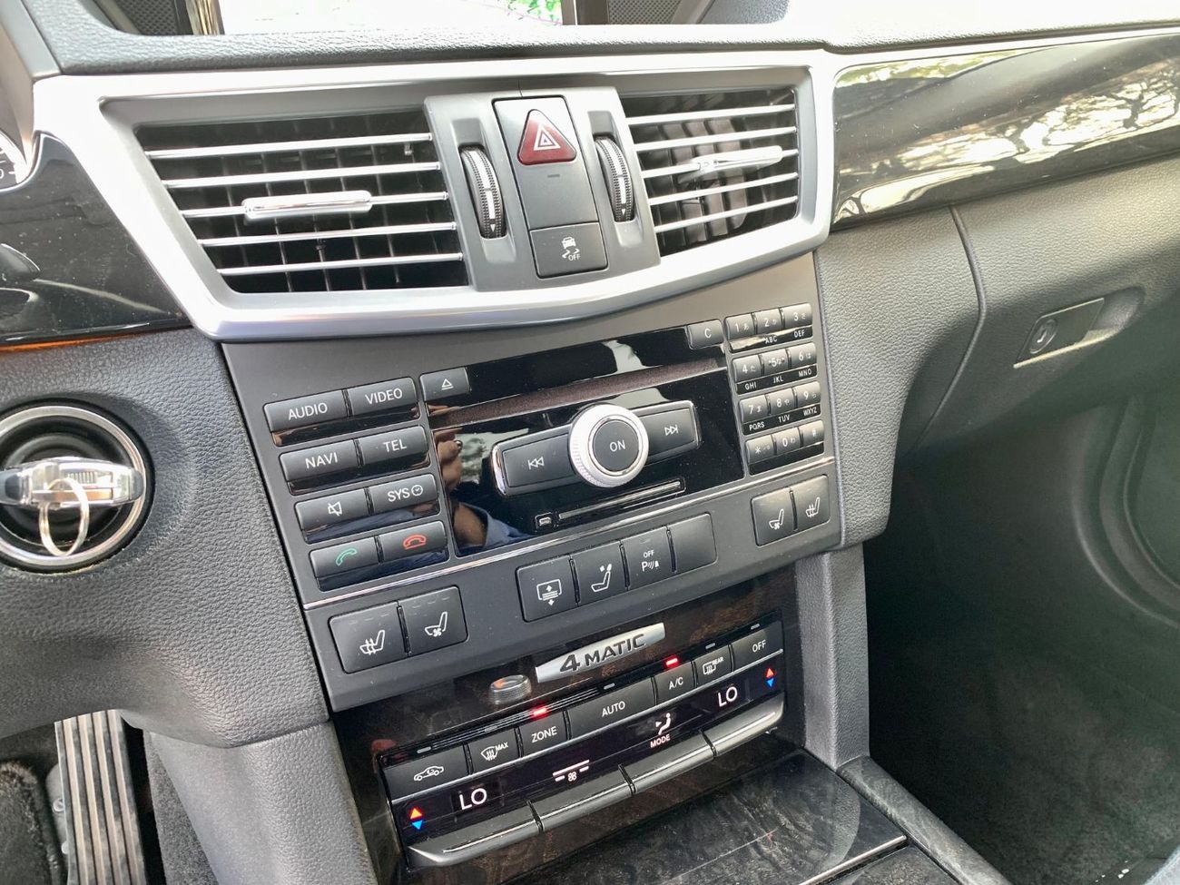 Mercedes-Benz E 350 The Mercedes-Benz E350 is a luxury mid-size sedan featuring a 2.0-liter turbocharged four-cylinder e