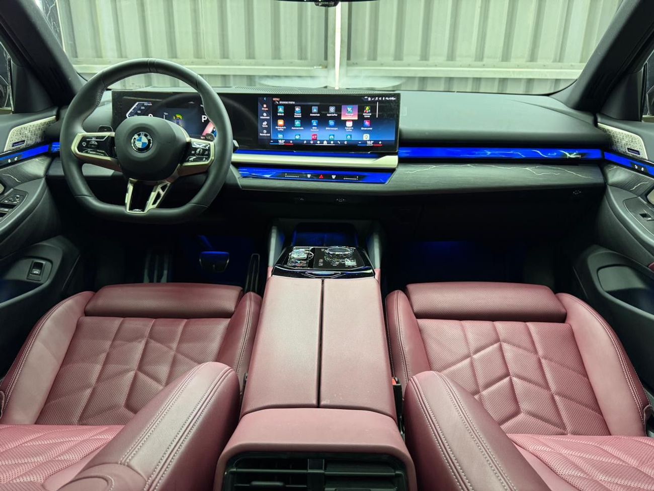 BMW 520i 2.0L /Gold Line Package