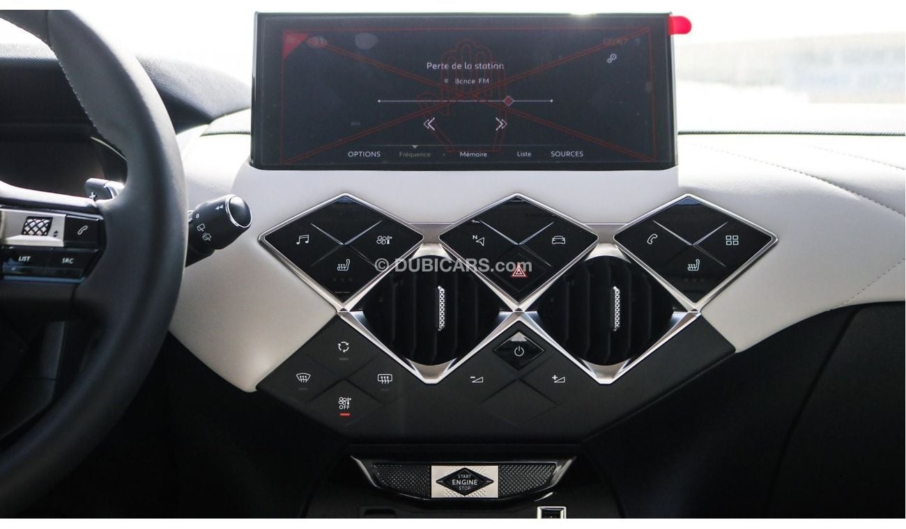 Citroen DS3 Citroen DS3 Crossback 1.2L Puretech SO chic 1.0PS  Brand New 2019 Model