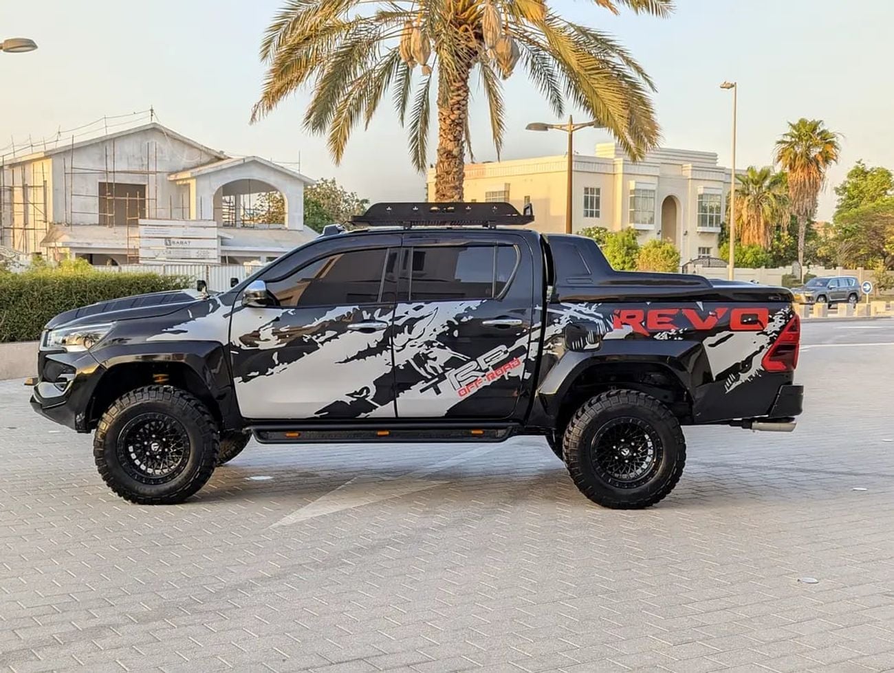 Toyota Hilux GR Sport Facelifted V4 2.7L GCC Specs In Excellent Condition