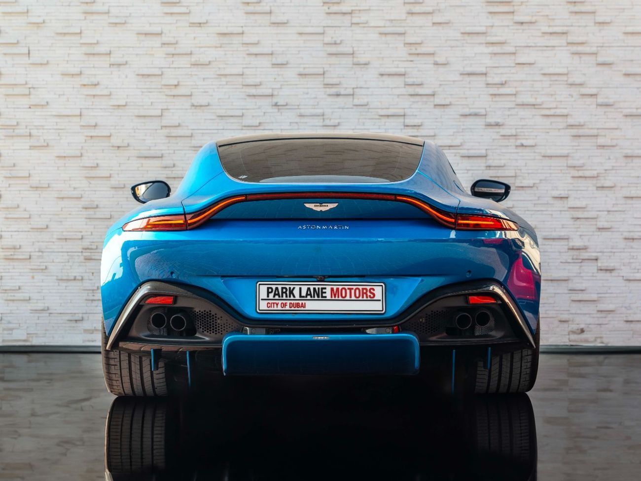 Aston Martin Vantage S