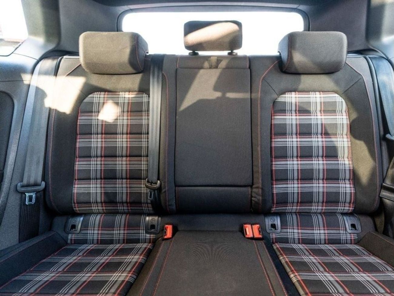 فولكس واجن جولف GTI GTI 2 Door