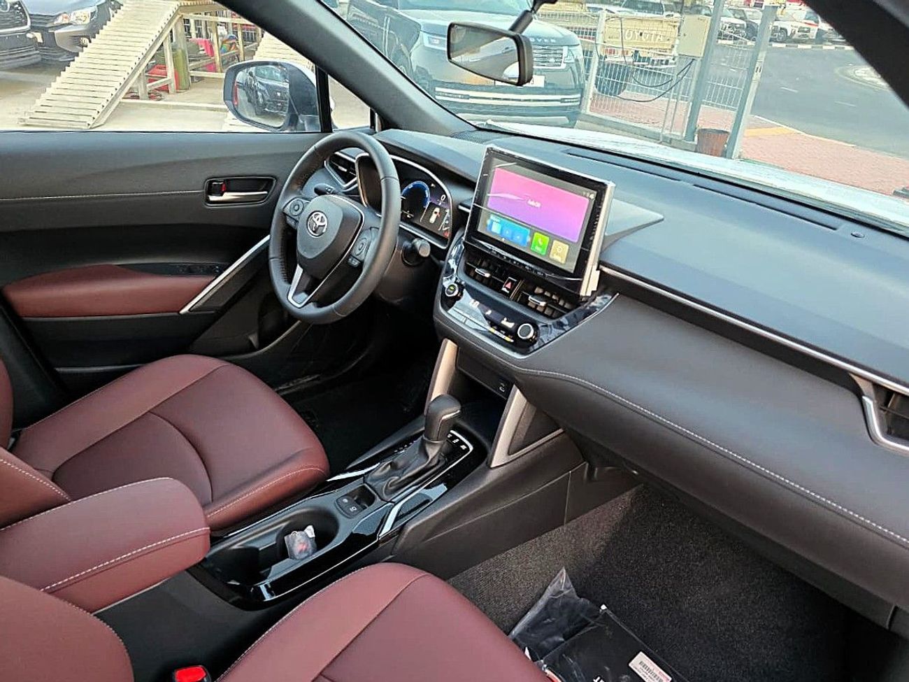 تويوتا كورولا كروس 1.8L XL (HEV)