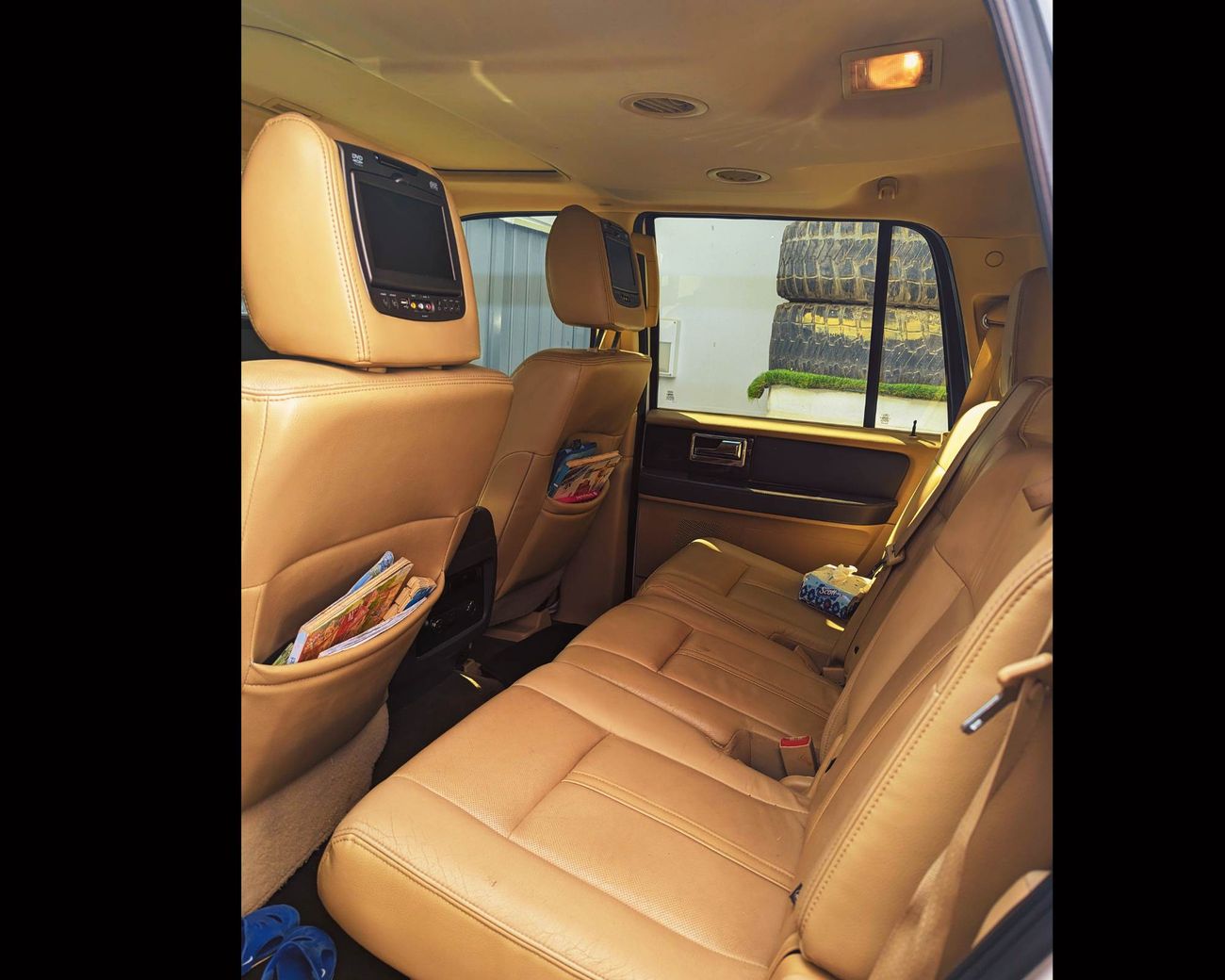 Lincoln Navigator Std 3.5L (385 HP)