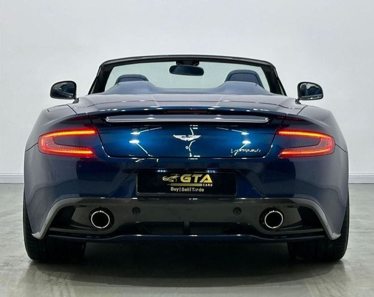 Aston Martin Vanquish Volante 6.0L 2015 Aston Martin Vanquish Volante V12 Convertible, Low