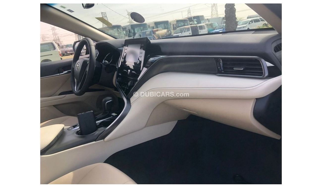 Toyota Camry TOYOTA_CAMERY_GLE_PATROL_2.5_BLACK_2022_FULL_LOCAL_PRICE_AVAIALBLE_EXPORT