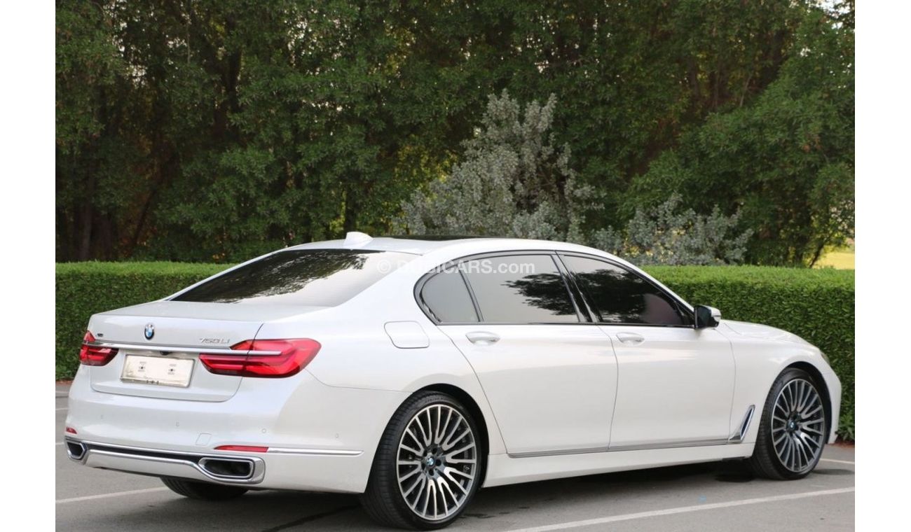 BMW 750Li BMW 750LI GCC 2017 VIB  PERFECT CONDITION ORIGINAL PAINT