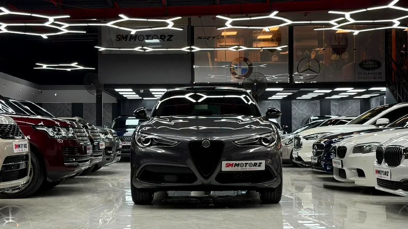 Alfa Romeo Stelvio Veloce Full Agency Service History + 1 Owner + Original Paint