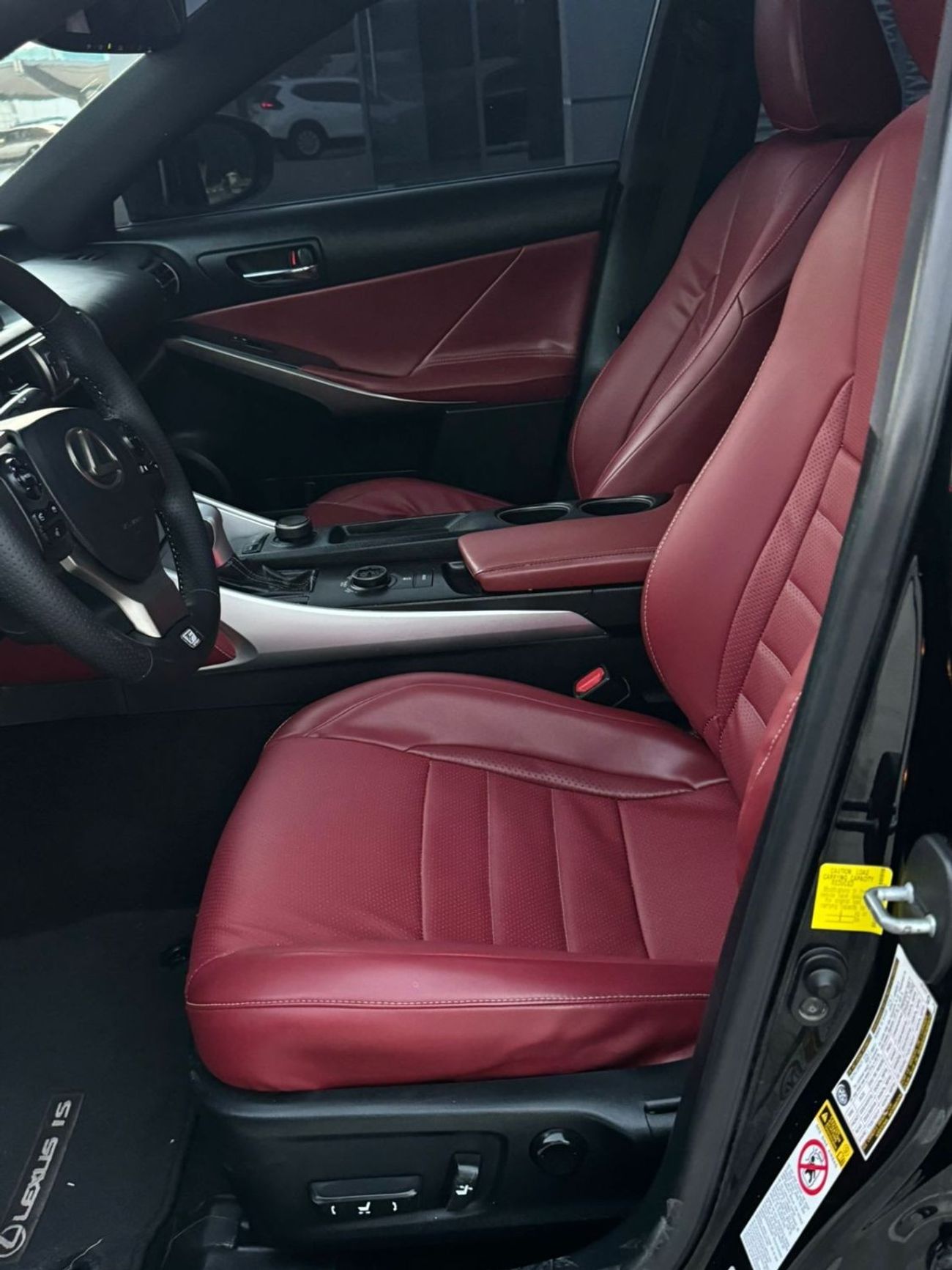 Lexus IS 200 Premier In excellent condition inside and out