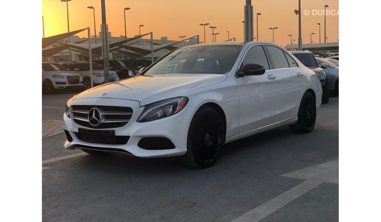 مرسيدس بنز C 300 مرسيدس c300-موديل 2016-وارد -حساسات -نفيكشن-شاشة -فتحة سقف-تبريد وتسخين مقاعد