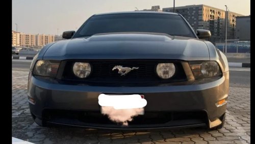 Ford Mustang For sale ford mustang 2012 V8 GCC