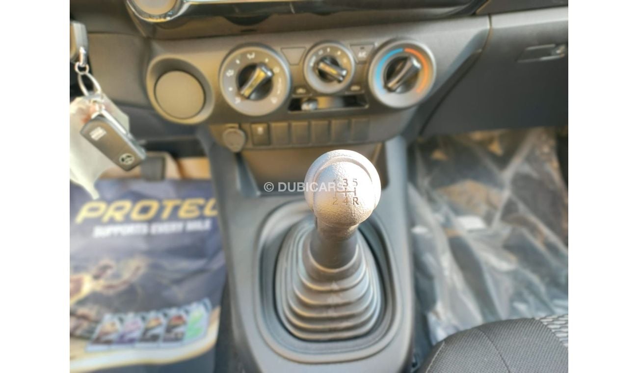 Toyota Hilux 2022 Double cabin 2.4L Diesel 4X2