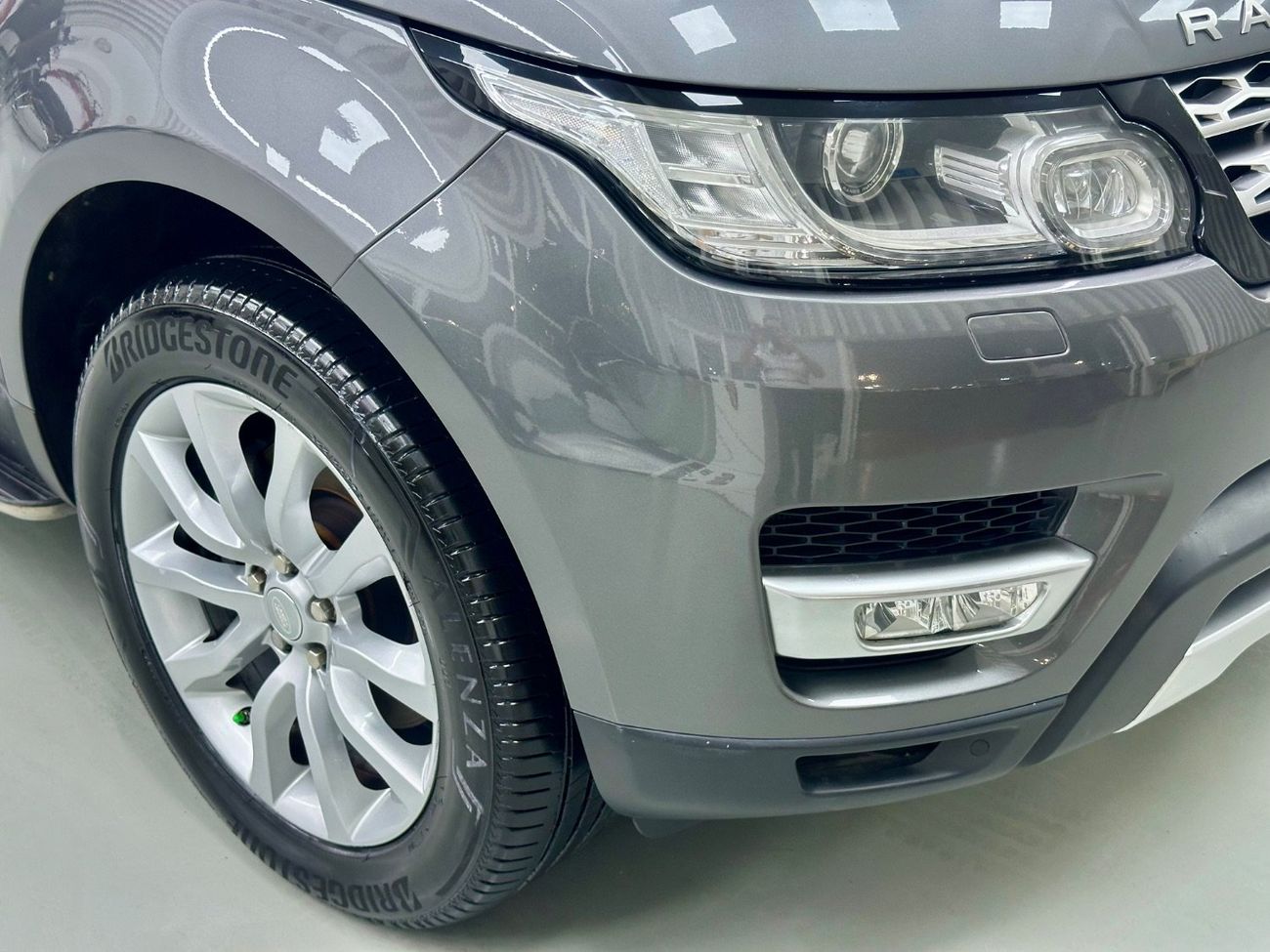 Land Rover Range Rover Sport HSE 3.0L (340 HP)