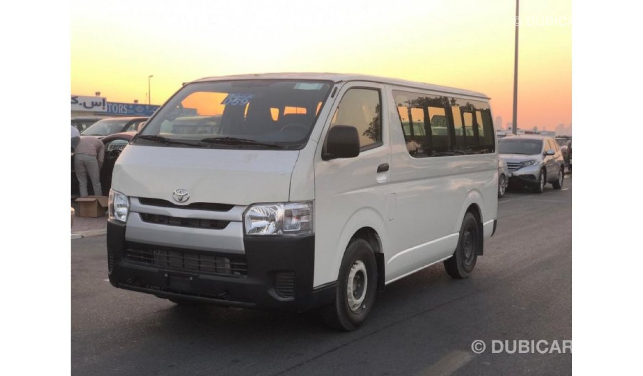 Toyota Hiace PETROL,2.7L,V4,15 SEATS,STANDARD ROOF (CODE # THW2021)