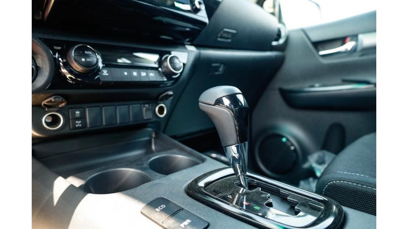 تويوتا هيلوكس TOYOTA HILUX 4.0 ADVENTURE BLACK 2023