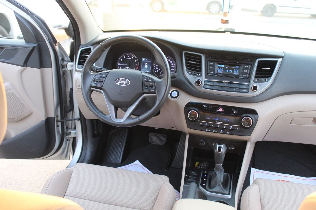 هيونداي توسون SE 2.0L AWD