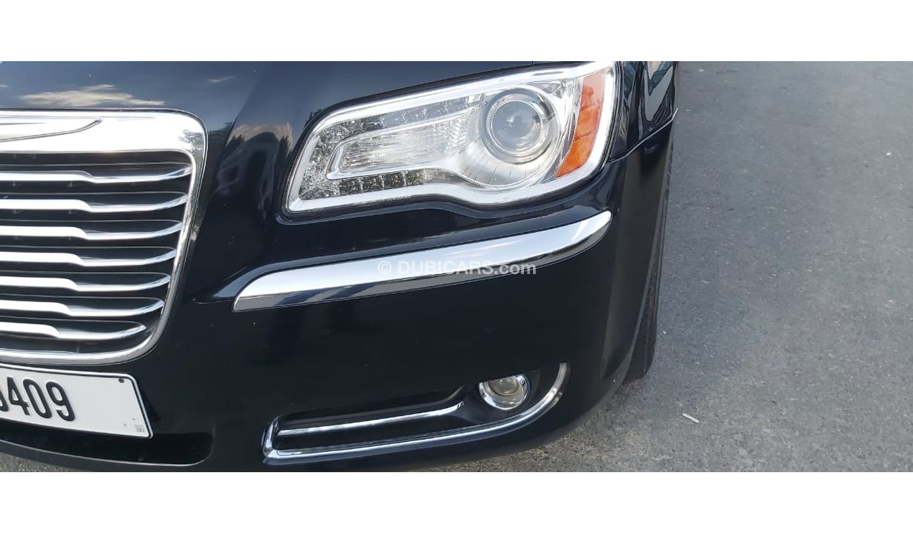 Chrysler 300C CHRYSLER 300C 5.7 V8  2014  119309KM NO ACCIDENT CANADIAN SPECS