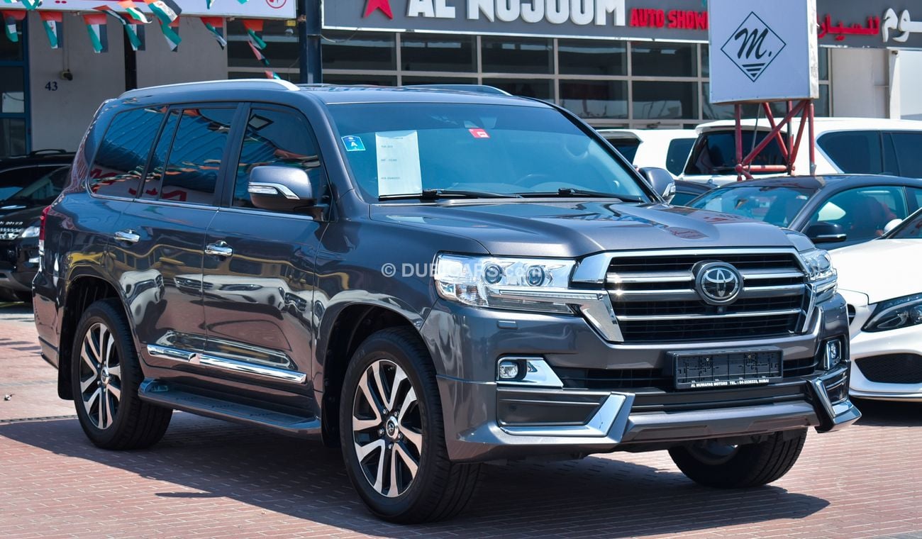 Toyota Land Cruiser VXR Grand Touring V8 5.7L