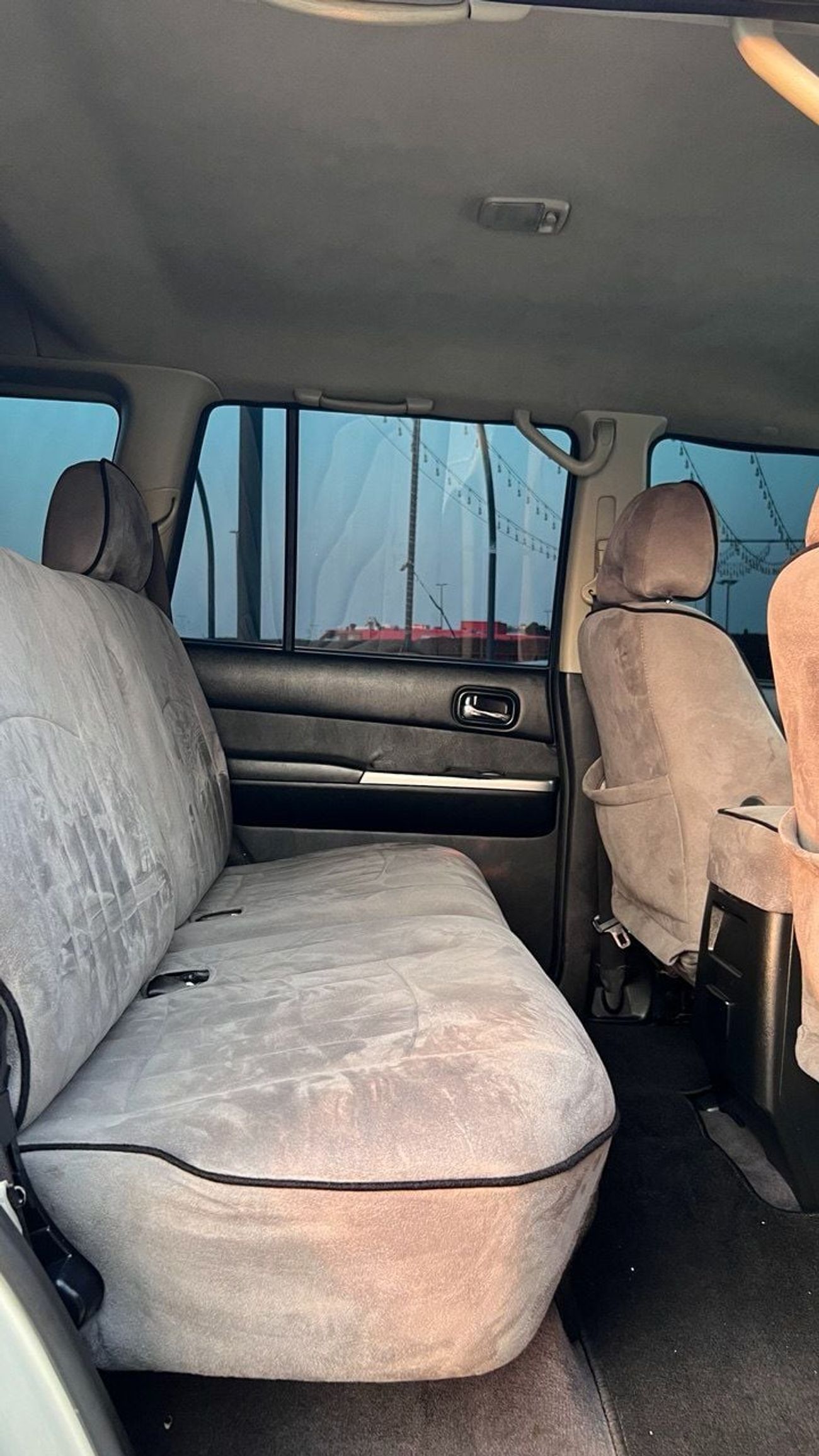 نيسان باترول سفاري GL 4.8L A/T (7 Seater)