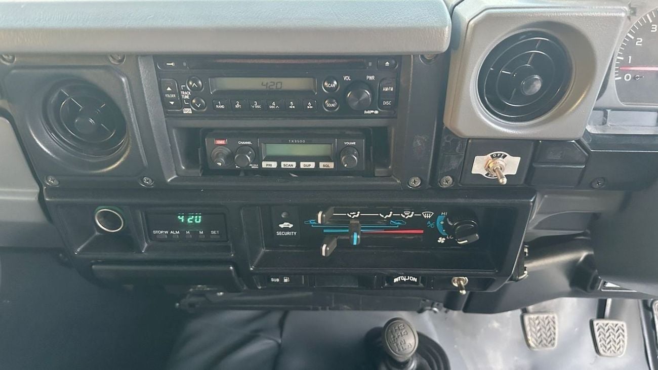 Toyota Land Cruiser 70 LC70 4.5 DIESEL MANUAL V8